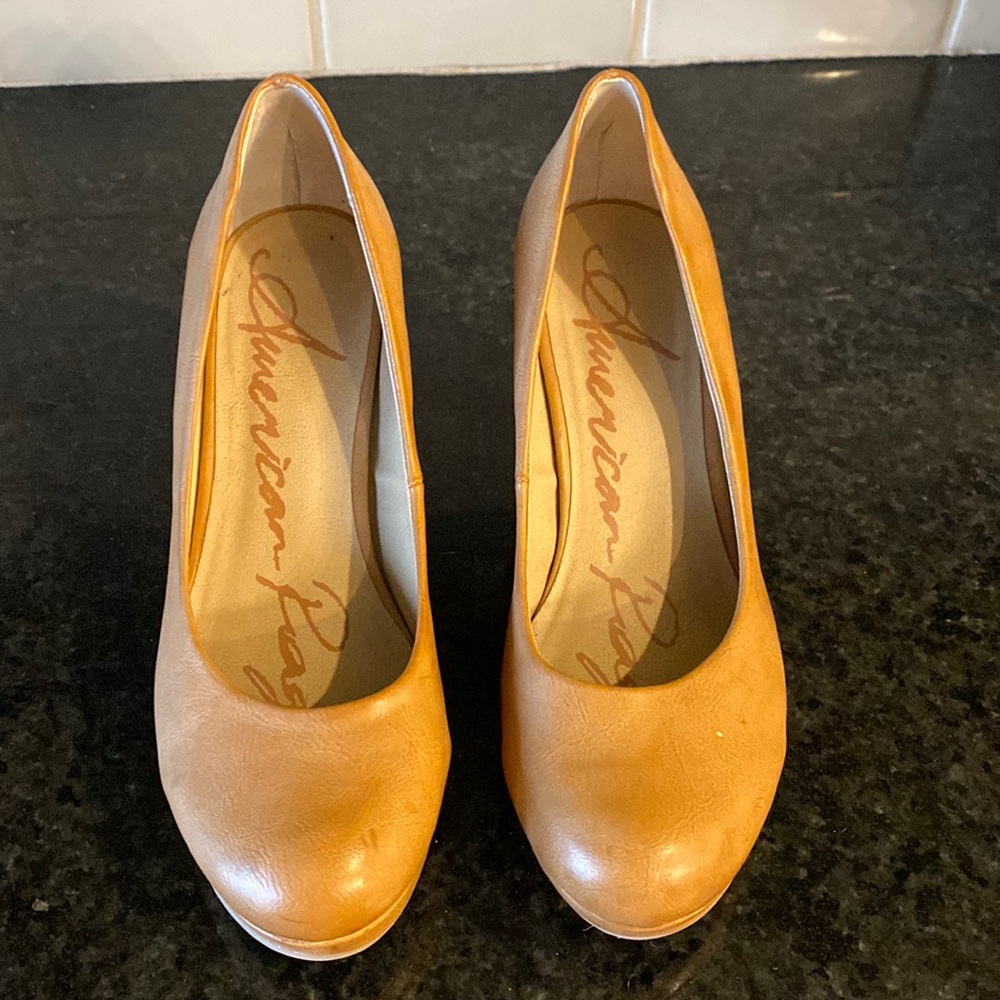 American Rag Camel colored Heels